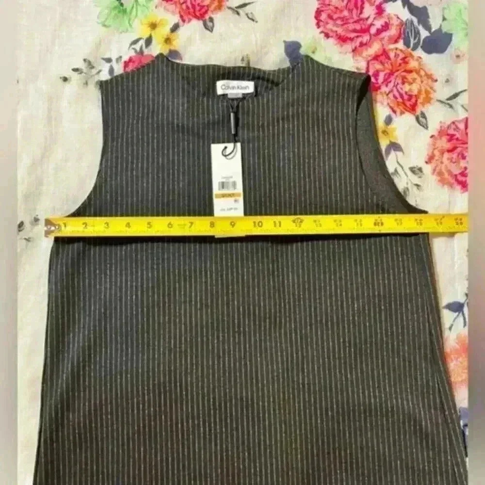 NWT‎ Calvin Klein Black w/ Grey Pinstripe Sleeveless Career Top Women's Sz Small - Picture 4 of 8